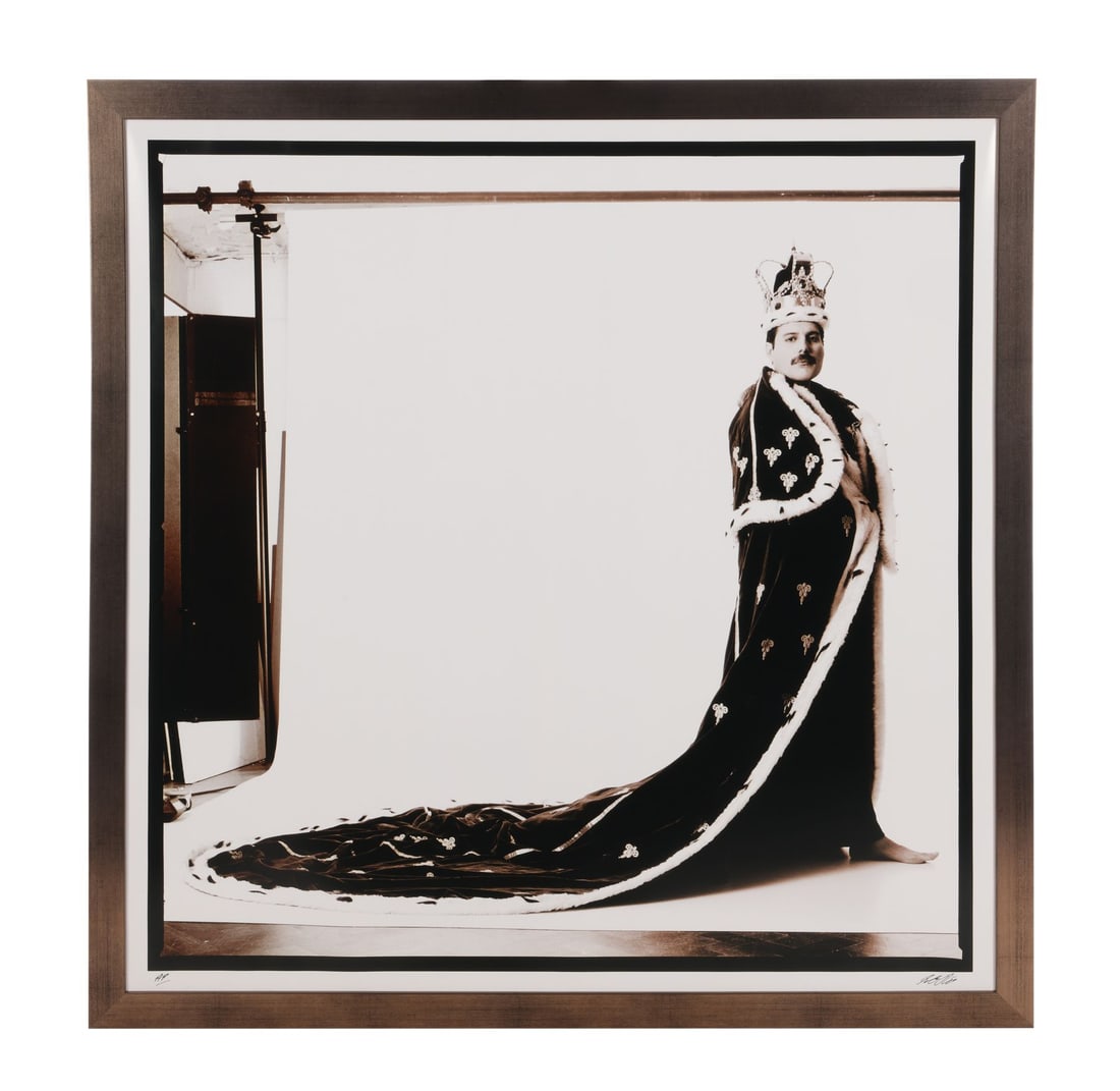 QUEEN - The Peter Hince Collection: Framed Artist's Proof Freddie Mercury Crown and Royal Robe (1 of 4)