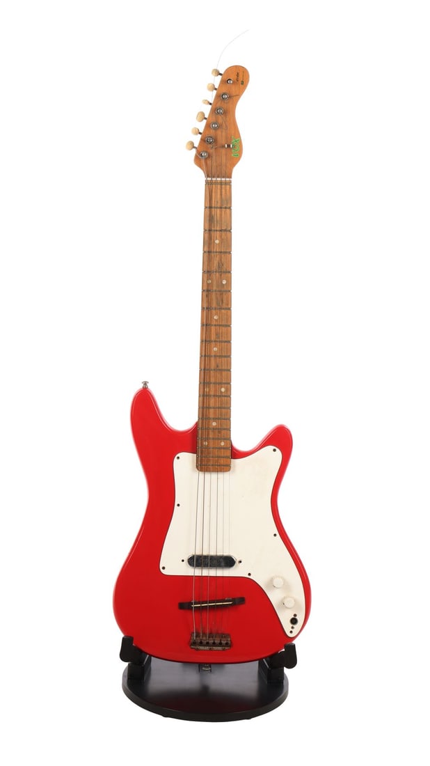 PETER HINCE - The Peter Hince Collection: Vox Stroller Guitar and Case (1 of 4)