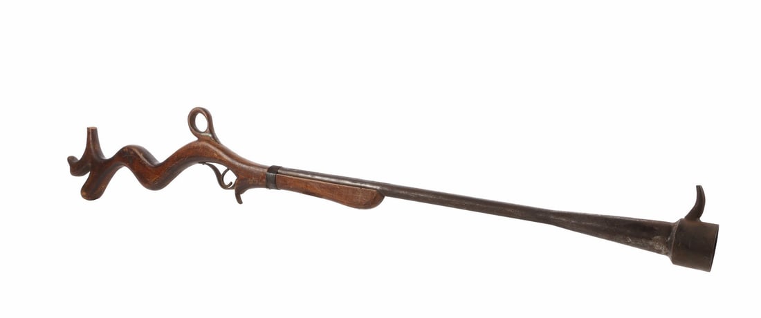 25. BARBARELLA (1968) - Futuristic Long Rifle: Bidding for this lot will end on Wednesday, August 26th. The auction will begin at 9:30 AM (PDT) / 12:30 PM (EDT) / 5:30 PM (GMT) and lots are sold sequentially via live auctioneer; tune in to the