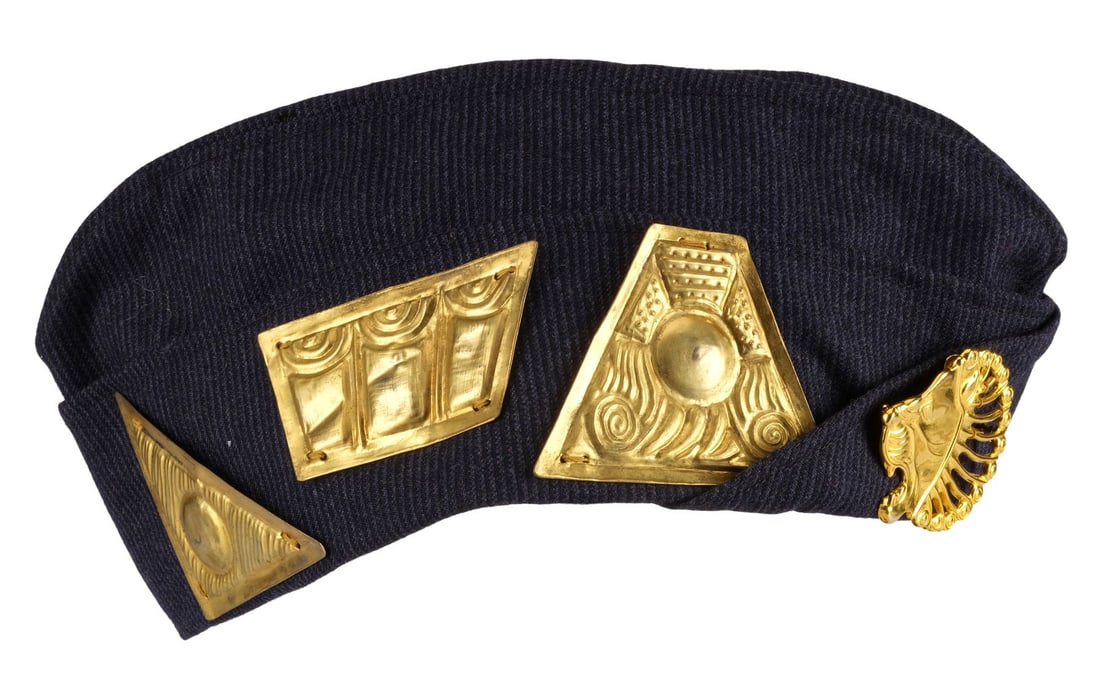 65. COMING TO AMERICA (1988) - Planet Hollywood Collection: King Jaffe Joffer’s (James Earl Jones): Bidding for this lot will end on Wednesday, August 26th. The auction will begin at 9:30 AM (PDT) / 12:30 PM (EDT) / 5:30 PM (GMT) and lots are sold sequentially via live auctioneer; tune in to the