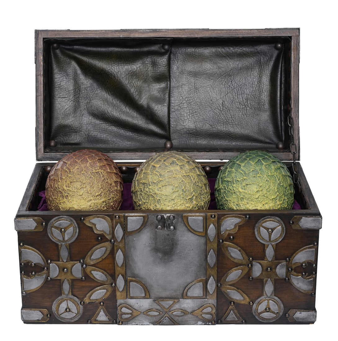 124. GAME OF THRONES (T.V. SERIES, 2011 - 2019) - Promotional Mechanical Dragon Eggs: B