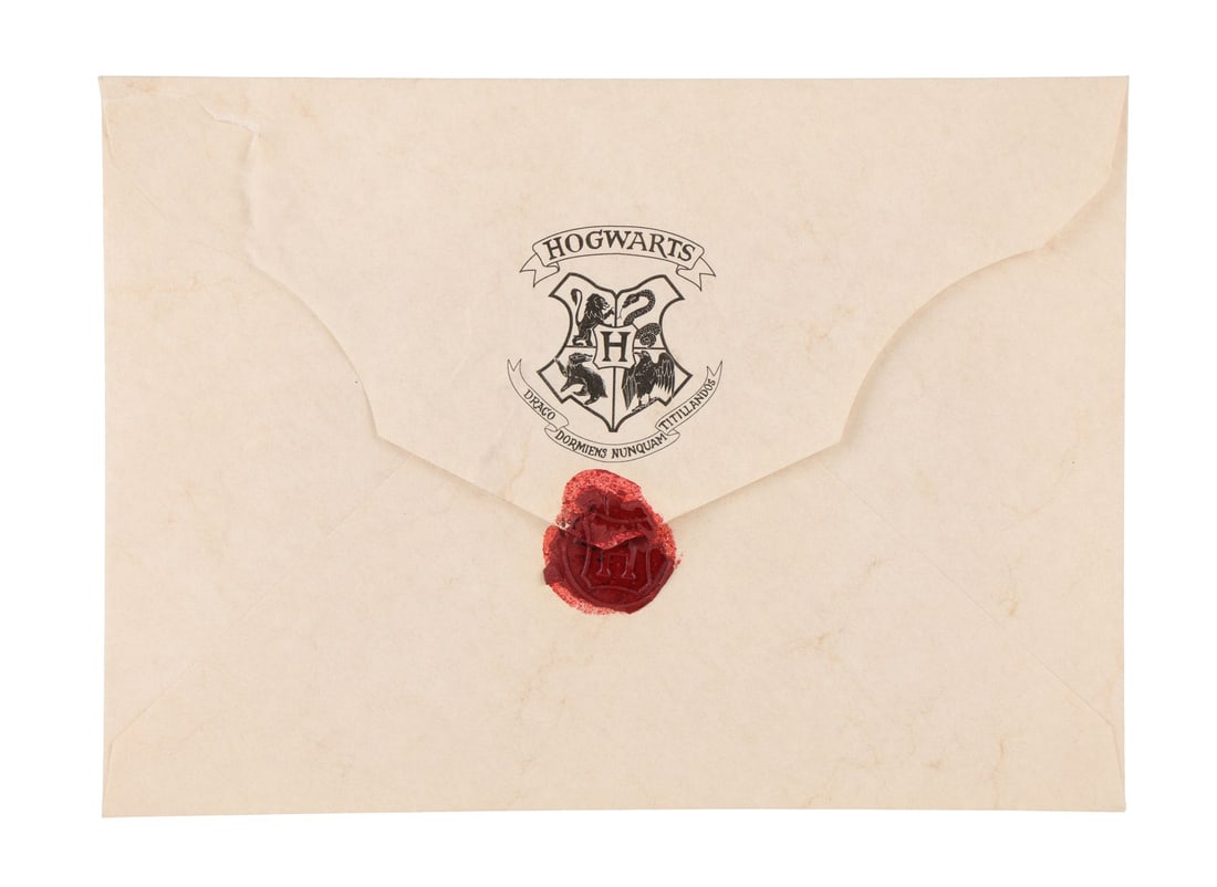 146. HARRY POTTER AND THE SORCERER'S STONE (2001) - Hogwarts Envelope with Wax Seal: B