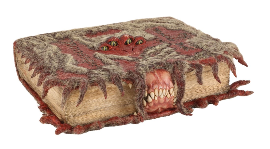 151. HARRY POTTER AND THE PRISONER OF AZKABAN (2004) - Monster Book of Monsters: B