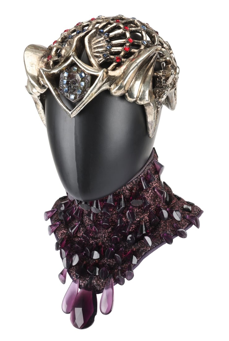 230. MASTERS OF THE UNIVERSE (1987) - Evil-Lyn's (Meg Foster) Screen-Matched Headdress and Necklace: B