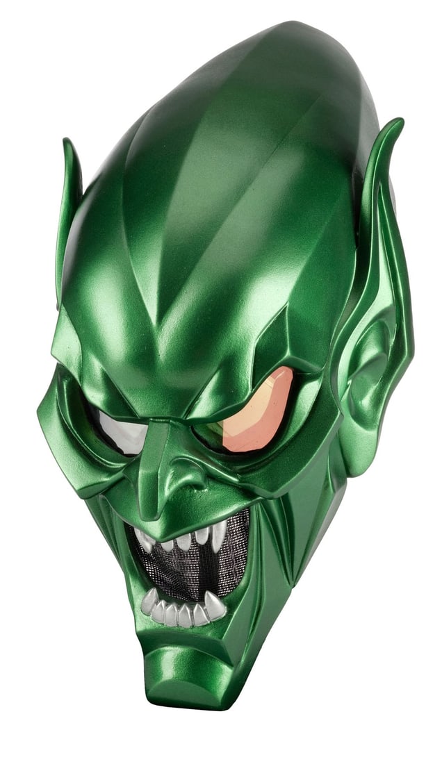 333. SPIDER-MAN (2002) - Green Goblin's (Willem DaFoe) Paint Test Goblin Helmet: B