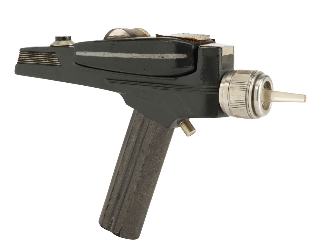 338. STAR TREK: THE ORIGINAL SERIES (T.V. SERIES, 1966 - 1969) - "Midgrade" Starfleet Type-2 Phaser: B