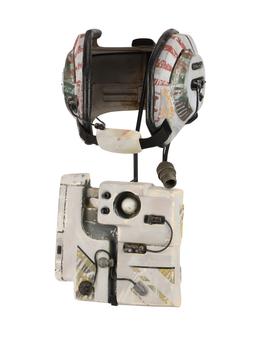 361. STAR WARS: RETURN OF THE JEDI (1983) - Production-Made B-Wing Pilot Helmet with Chest Box: B