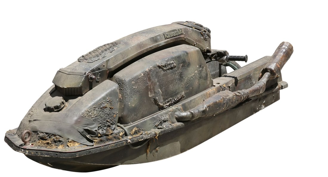 420. WATERWORLD (1995) - Planet Hollywood Collection: Smoker Jet Ski: B
