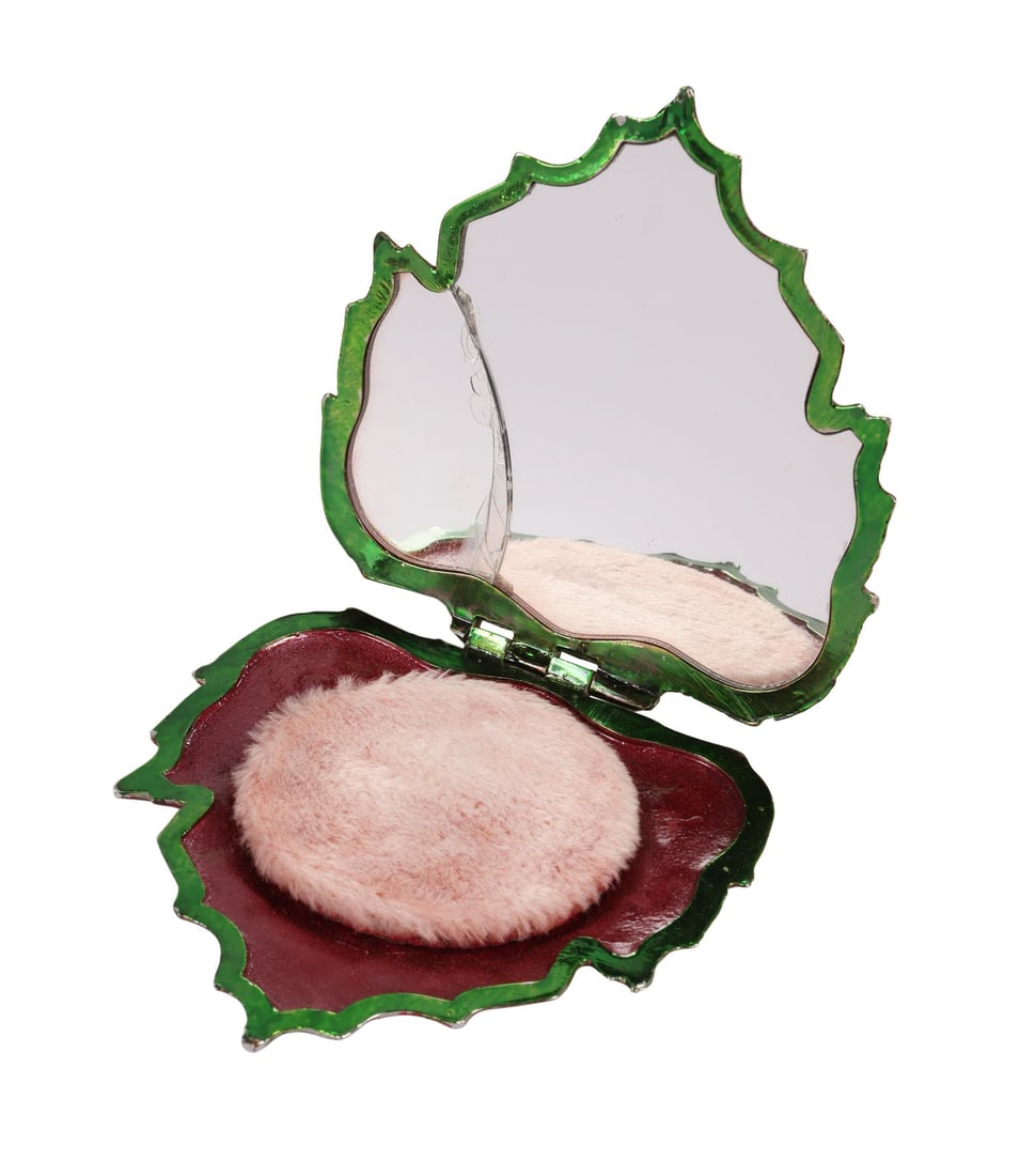 504. BATMAN & ROBIN (1997) - Poison Ivy’s (Uma Thurman) Compact Mirror: B