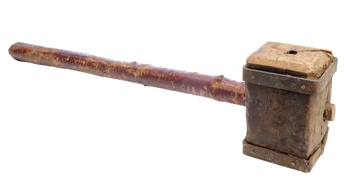 545. BRAVEHEART (1995) - William Wallace's (Mel Gibson) Scottish War Mallet: B