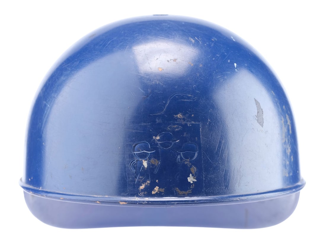 564. BULL DURHAM (1988) - Planet Hollywood Collection: Crash Davis’ (Kevin Costner) Catcher's: B
