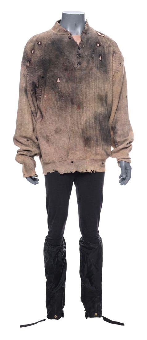 582. CLIFFHANGER (1993) - Planet Hollywood Collection: Gabe Walker's (Sylvester Stallone) Distressed: B