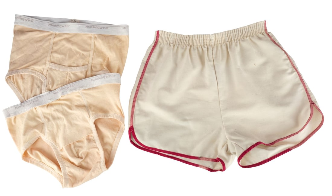 633. DUMB AND DUMBER (1994) - Planet Hollywood Collection: Harry Dunne's (Jeff Daniels) Two Pairs of: B