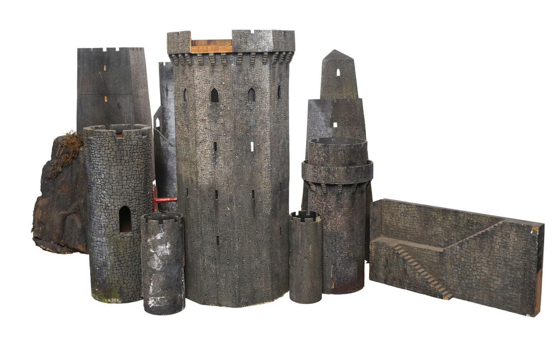 652. ARMY OF DARKNESS (1992) - Planet Hollywood Collection: Castle Kandar Model Miniature Components: B