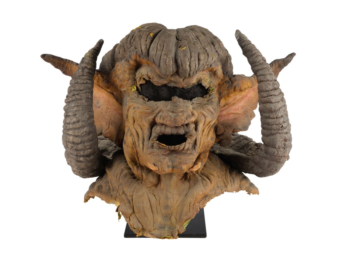 808. GOOSEBUMPS (T.V. SERIES, 1995 - 1998) - "One Day at HorrorLand" Horned Horror Mask: B