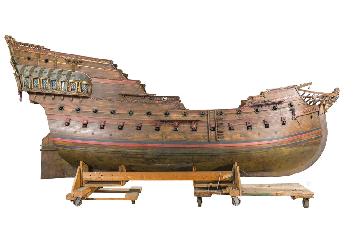 1037. PETER PAN (2003) - Planet Hollywood Collection: Oversized 18-Foot Jolly Roger Pirate Ship: B
