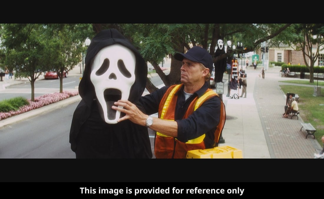 1109. SCREAM 4 (2011) - Oversized Ghostface Mask Decoration - 5