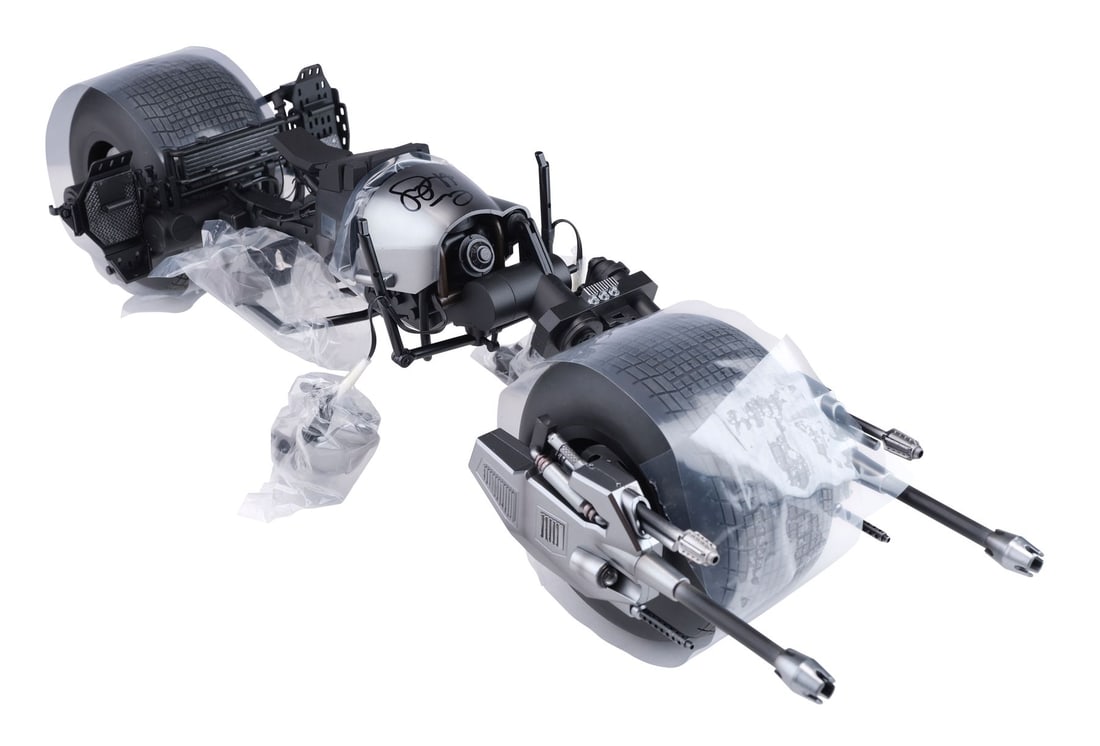 2029. THE DARK KNIGHT RISES (2012) - Anne Hathaway-Autographed 1:6 Scale Hot Toys Bat-Pod Model: B