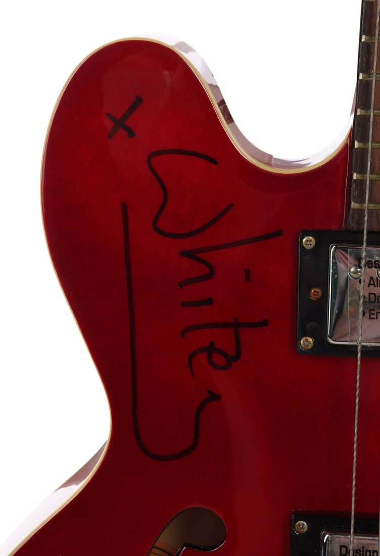 KAISER CHIEFS - Ricky Wilson, Andrew White, Nick Baines, Simon Rix, and Nick Hodgson-Autographed: KAISER CHIEFS - Ricky Wilson, Andrew White, Nick Baines, Simon Rix, and Nick Hodgson-Autographed Epiphone Dot Guitar A cherry red Epiphone Dot CH semi-hollow electric guitar, autographed by all five o