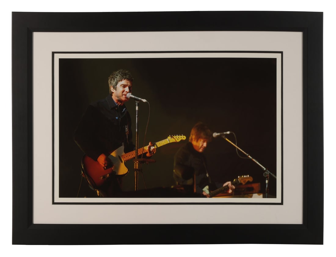 NOEL GALLAGHER'S HIGH FLYING BIRDS - Noel Gallagher's Photo-Matched Owned and Autographed Custom (1 of 4)