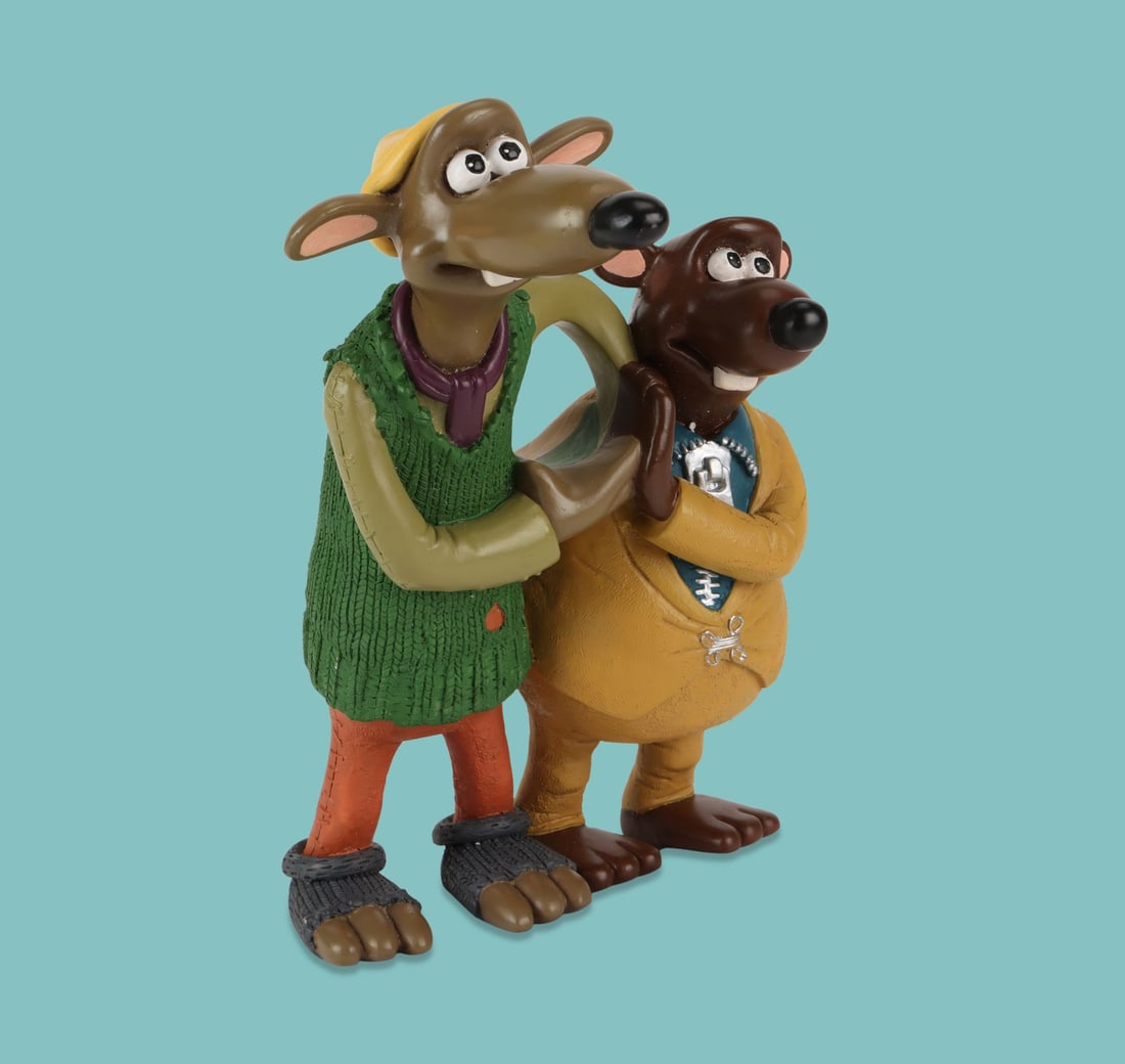 CHICKEN RUN (2000) - Nick and Fetcher Wine Holder Merchandise Model (1 of 4)