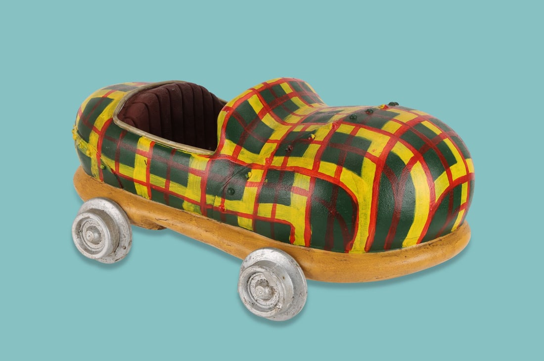 WALLACE & GROMIT'S THRILL-O-MATIC RIDE - Thrill-O-Matic Rollercoaster Car Model for Promotional (1 of 4)