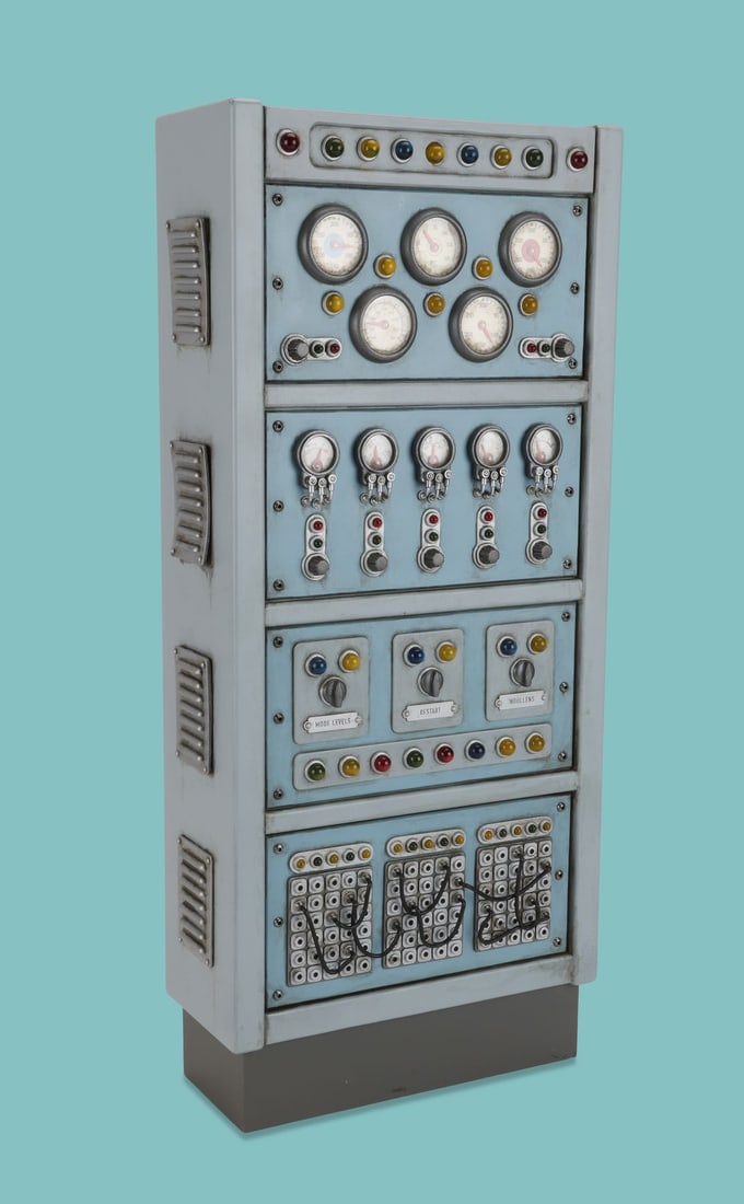 WALLACE & GROMIT: VENGEANCE MOST FOWL (2024) - Basement Control Unit (1 of 4)