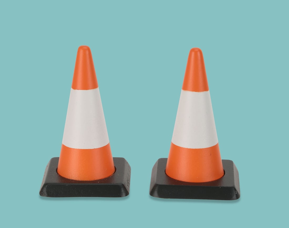 WALLACE & GROMIT: VENGEANCE MOST FOWL (2024) - Collection of Road Signs and Traffic Cones: WALLACE & GROMIT: VENGEANCE MOST FOWL (2024) - Collection of Road Signs and Traffic Cones A collection of six road signs and two traffic cones from Nick Park and Merlin Crossingham’s Wallace & G