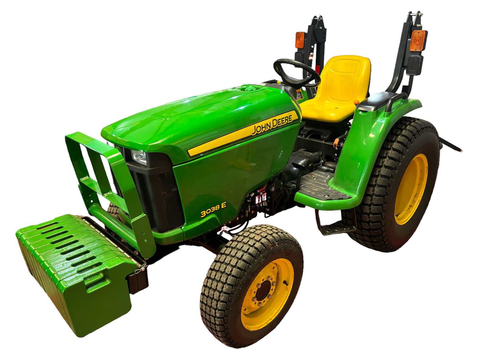 2015 John Deere 3038E Compact Utility Tractor: 2015 John Deere 3038E compact utility tractor. 4x4 This is a 2015 E series model with only 92 hours. It was used to pull the PTO driven Rhino FM 100 rotary mower, also in this auction. Mechanical fron