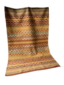 Crystal Style Navajo Rug by Sara Begay