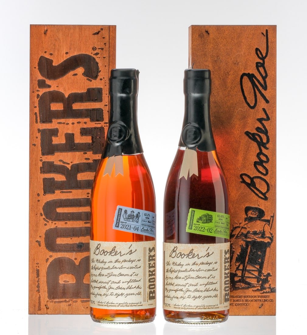 Booker's Noe Strangers & Lumber Yard 2021 / 22: Description 1x Batch # 2022-02 (Aged 7 Years, 1 Mo. 7 Days; 62.4% ALC/VOL; 124.8 Proof). 1x Batch #2021-04 (Aged 6 Yrs, 6 Mo, 12 Days; 62.2% ALC/VOL; 124.4 Proof). Original wooden boxes and acrylic wi