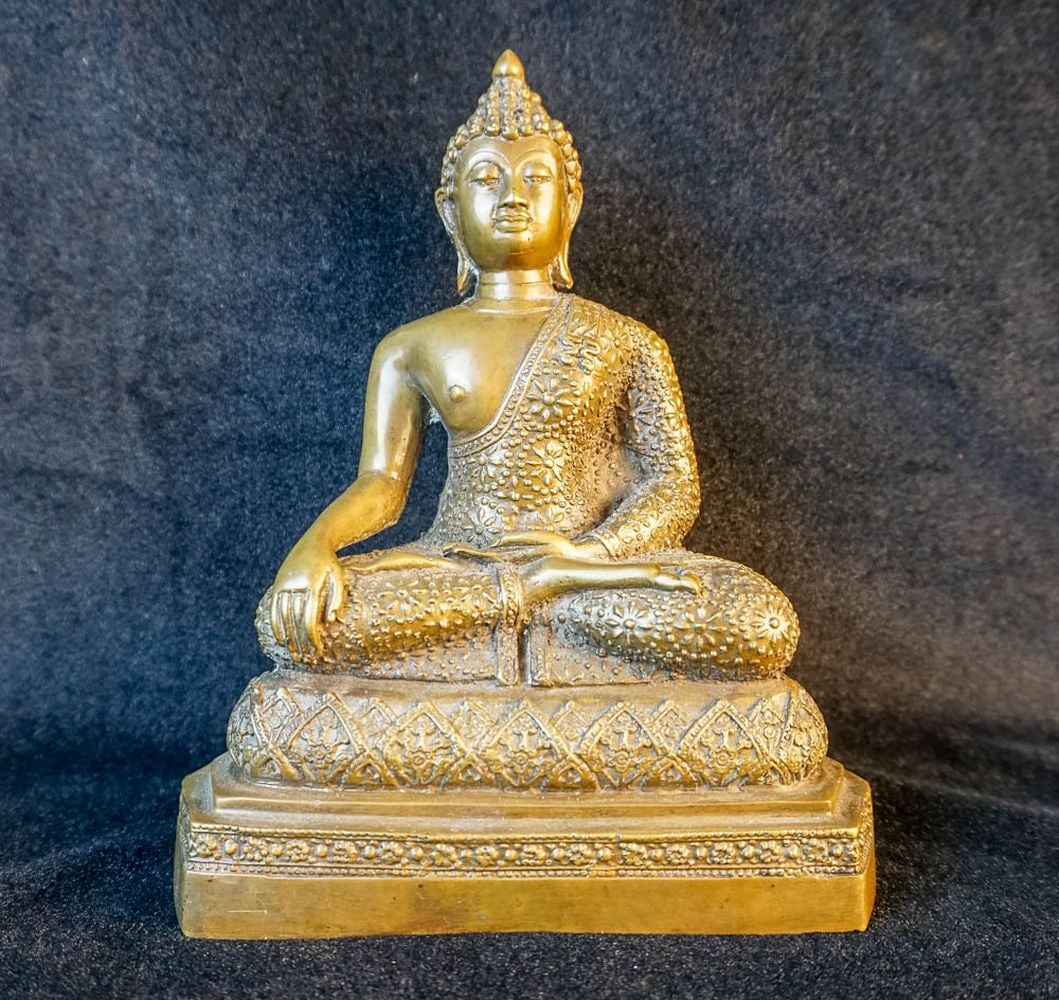 ANTIQUE THIA SEATED BRONZE BUDDHA (1 of 5)