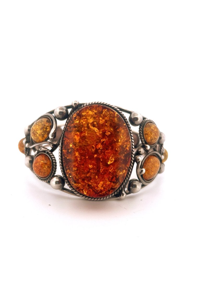 Vintage Amber and Sterling bracelet (1 of 3)