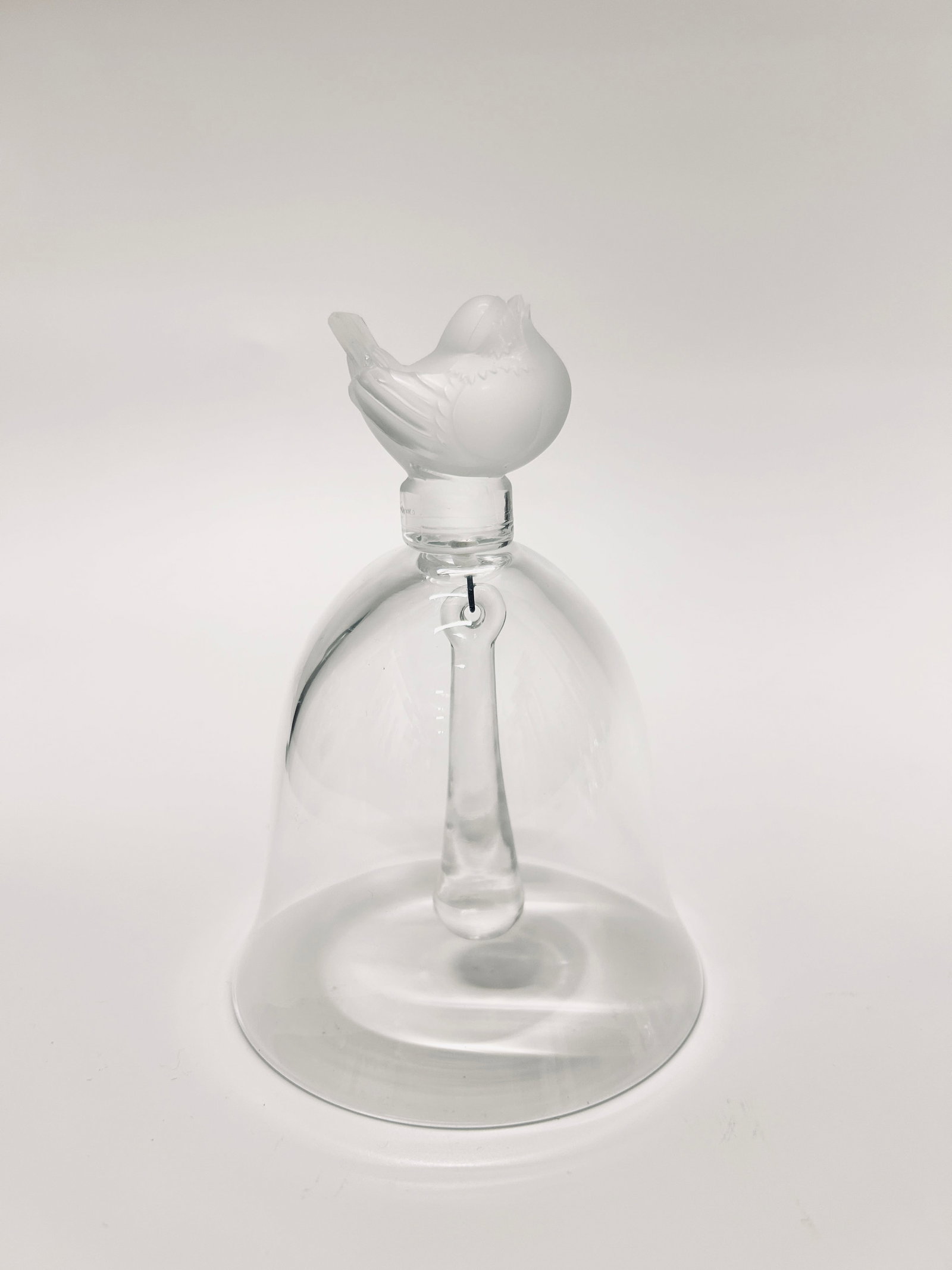 Lalique France Crystal FINCH SPARROW BELL: Lalique France Crystal FINCH SPARROW BELL DIMENSIONS: 5.5 x 3 in inches The live auction begins at 11 AM EST Saturday, May 25th. Full condition reports are available before the auction by 