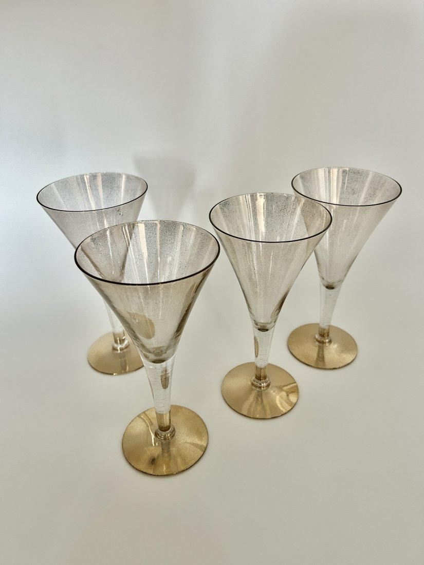 (4) Dorothy Thorpe Gold Flecked Martini Glasses (1 of 3)