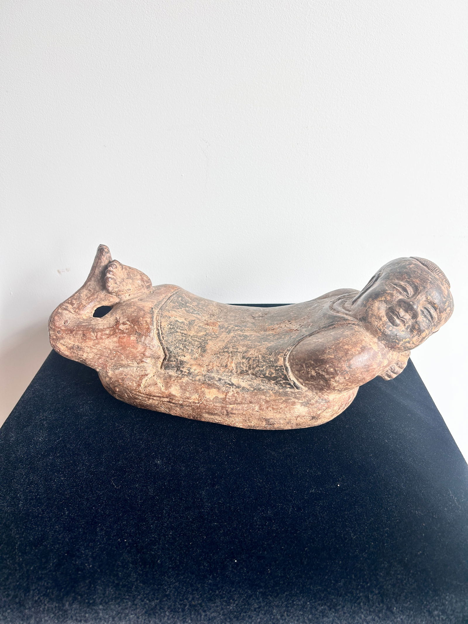 Antique Chinese Metal Neck Pillow Figure: Antique Chinese Metal Neck Pillow Figure 14 L x 7 W inches Our Winter Sale takes place ONLINE ONLY, Sunday January 26th 2025 at 11 AM EST. Registration is open now and during the sale. In-person