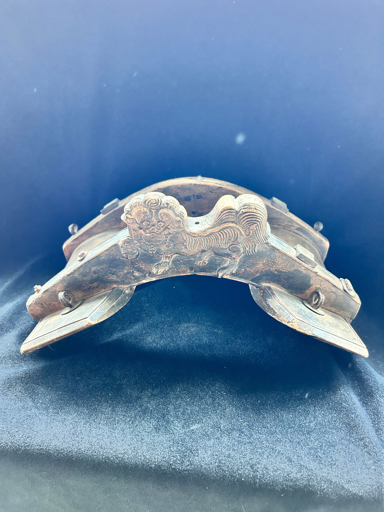 Chinese child's saddle (1 of 2)