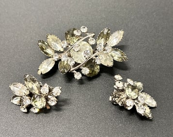 Vintage Clip Earrings Roses Metal/Glass/Rhinestones signed Robert