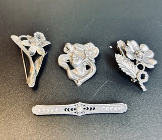 (4) Vintage Sterling Brooches inc. daffodil, art Nouveau Face