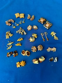 20 sets Vintage Clip Earrings Amber/Rootbeer Rhinestone