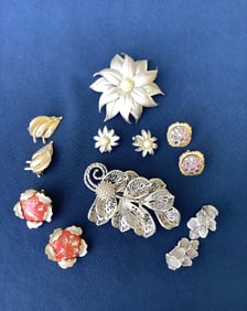 Vintage Judy Lee 1 set brooch/earring 1 brooch 4 pr earrings