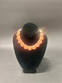Unsigned Lulu Frost Bakelite Necklace salmon colored
