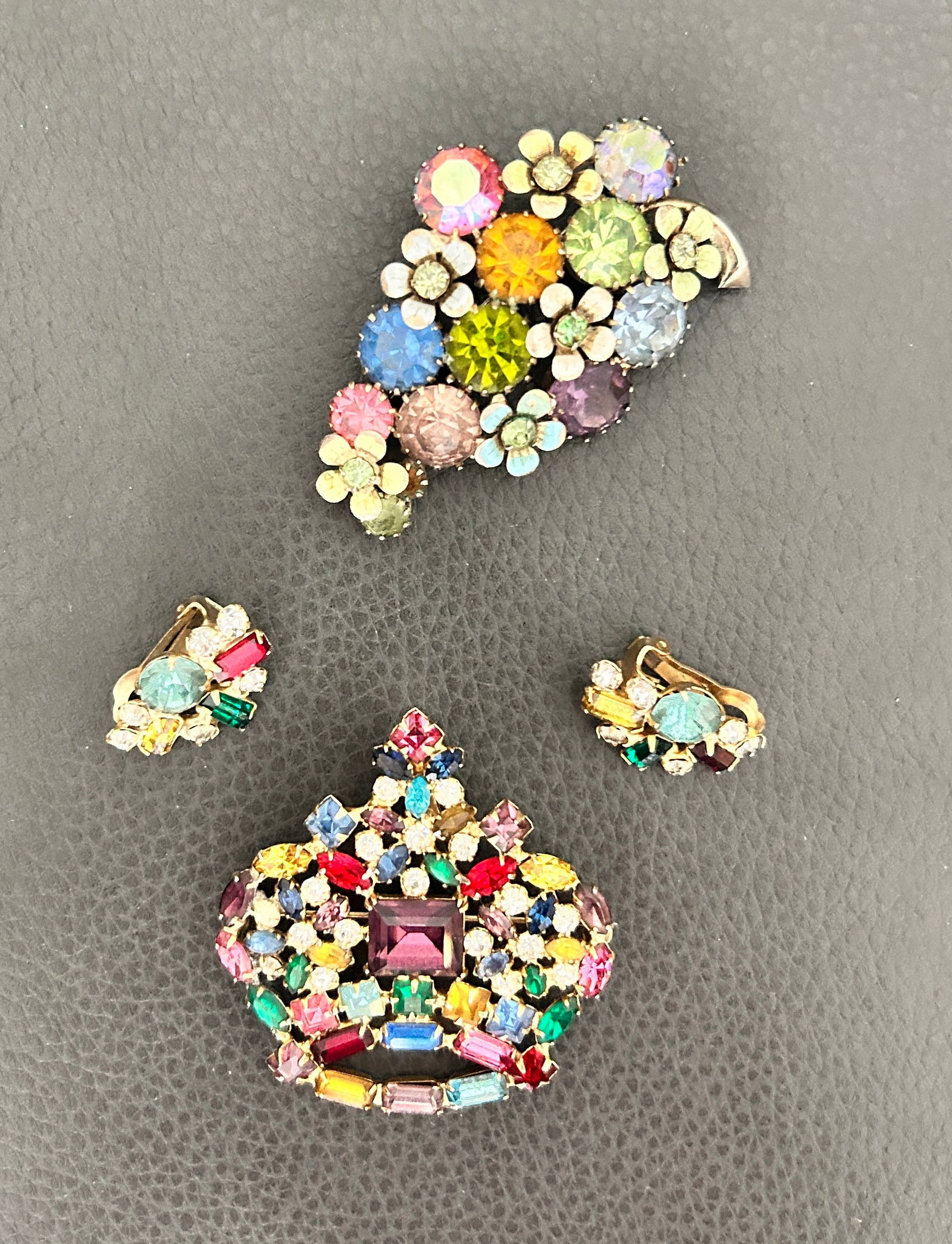 Vintage Signed Weisscony Set Fruit Salad Crown Brooch Earrings Weiss Multi Color Brooch (1 of 3)