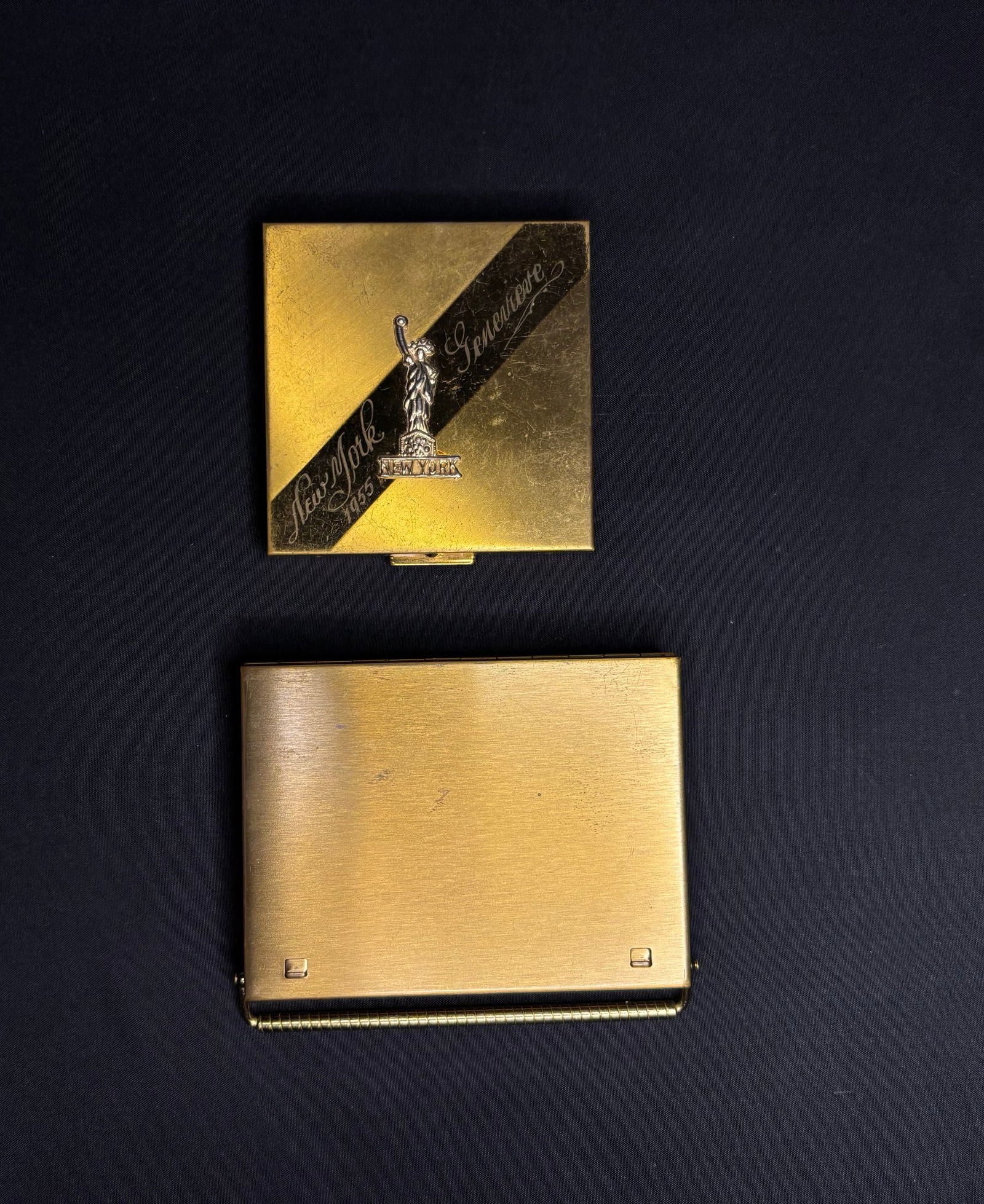NY '55 Liberty Compact & 60s Volupte Compact Clutch (1 of 4)