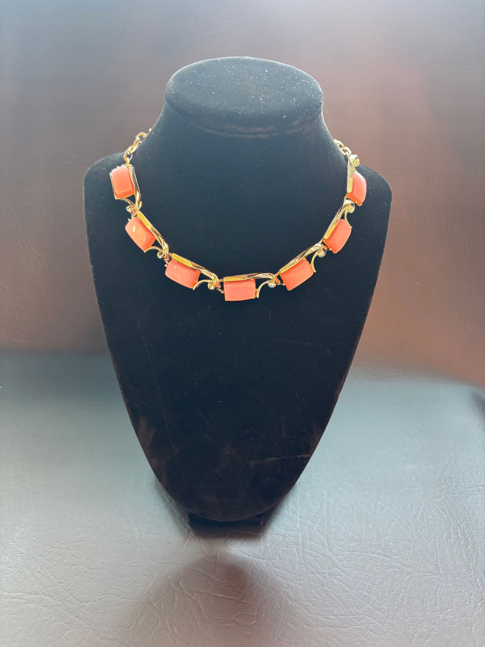 MCM Thermoset/Lucite Pink Beige: 3 sets and 1 Bracelet: DESCRIPTION: MCM Thermoset/Lucite Pink Beige: 3 set, 1 Bracelet (3 sets: 2 necklace/bracelet, 1 necklace/earrings and 1 bracelet MEASUREMENTS IN INCHES ARE DISPLAYED IN THE PHOTOS CONDITION: GOOD