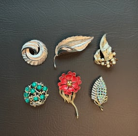CORO MCM 6 Vintage Silvertone Brooches