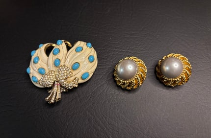 Vintage Ciner R/S Pumpkin Brooch and Pair of Earrings