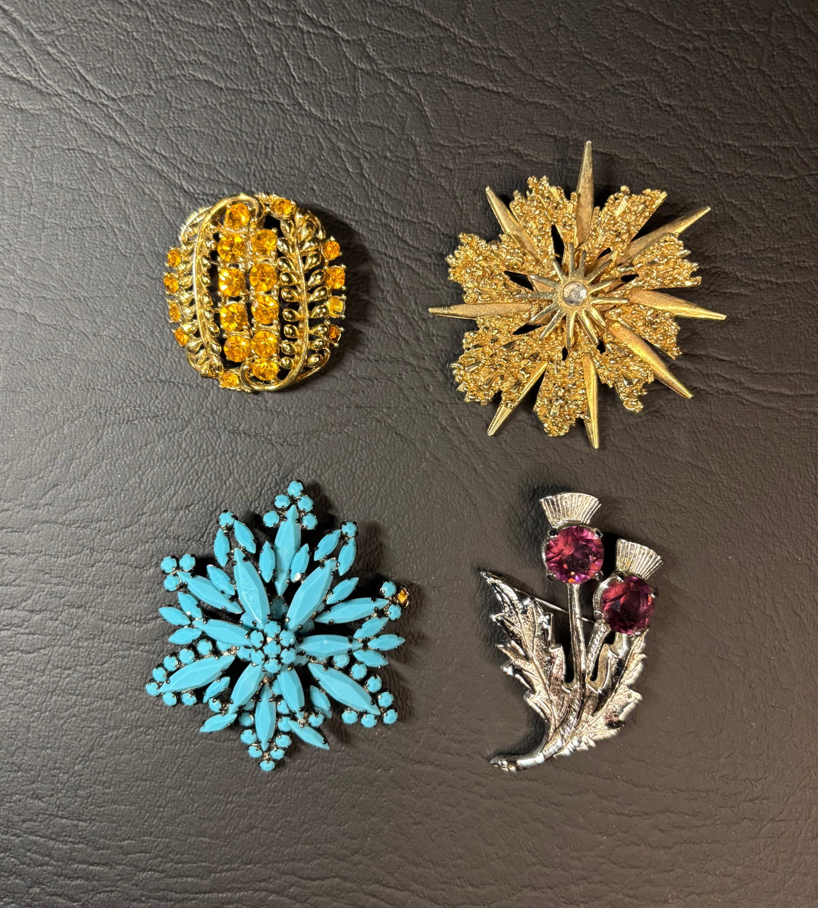 Designer Brooches (4) and 6 PR Earrings incl. Swarovski: DESCRIPTION: Vintage "S" Designers Brooches and Earrings 1 Set of Star Brooch and Earrings 1 Set of Sherman Brooch and Earrings 1 Stella + Dot Pair of Earrings