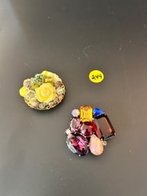 2 Brooches Miriam Haskell Style/KJL style Kenneth J Lane