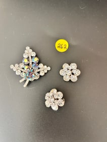 Juliana Brooch 3 D Floral Bouquet and Earrings 3D clear R/S